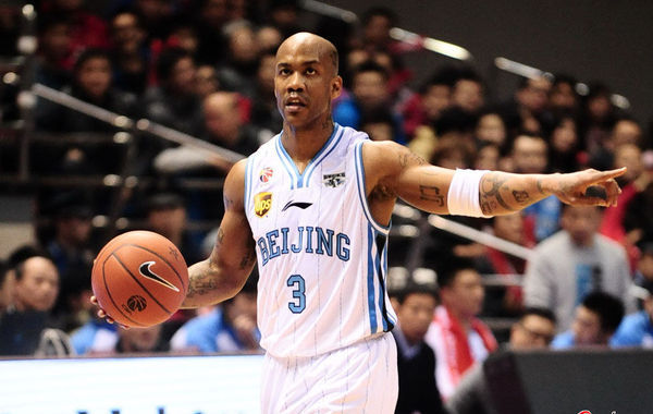  克莱蒙新帅首秀变阵成功终结五连败  