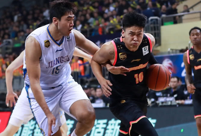  图卢兹防守反击犀利客场擒下三分