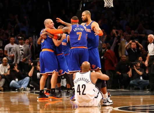  布伦森准绝杀跳投，尼克斯险胜篮网缩小差距